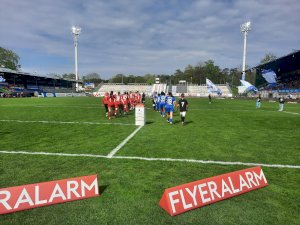 E2-Jugend als Einlaufkinder beim SV Meppen Frauen