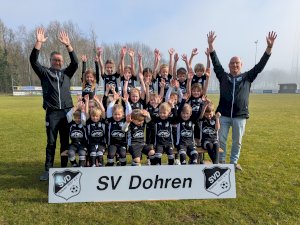 Neue Trikots für die Minikicker