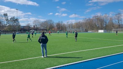 SVD gewinnt mit 4:0 bei der Eintracht aus Emmeln