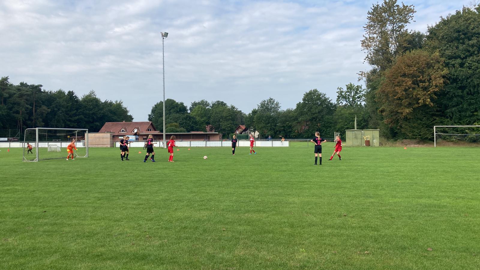 Mädchen verlieren 0:4 gegen die JSG Berßen/Eisten-Hüven/Stavern II