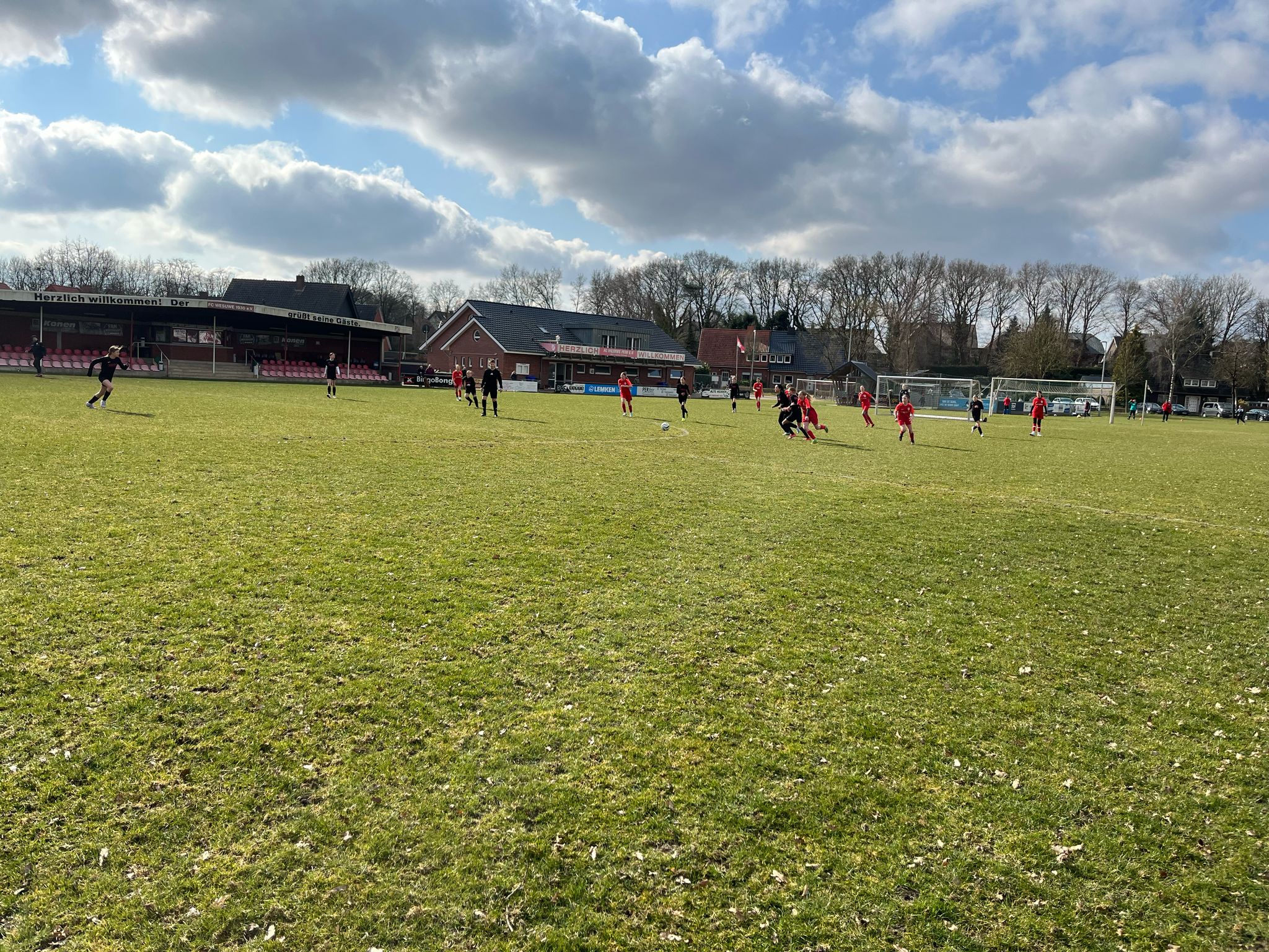 D-Juniorinnen verlieren 0:3 beim FC Wesuwe