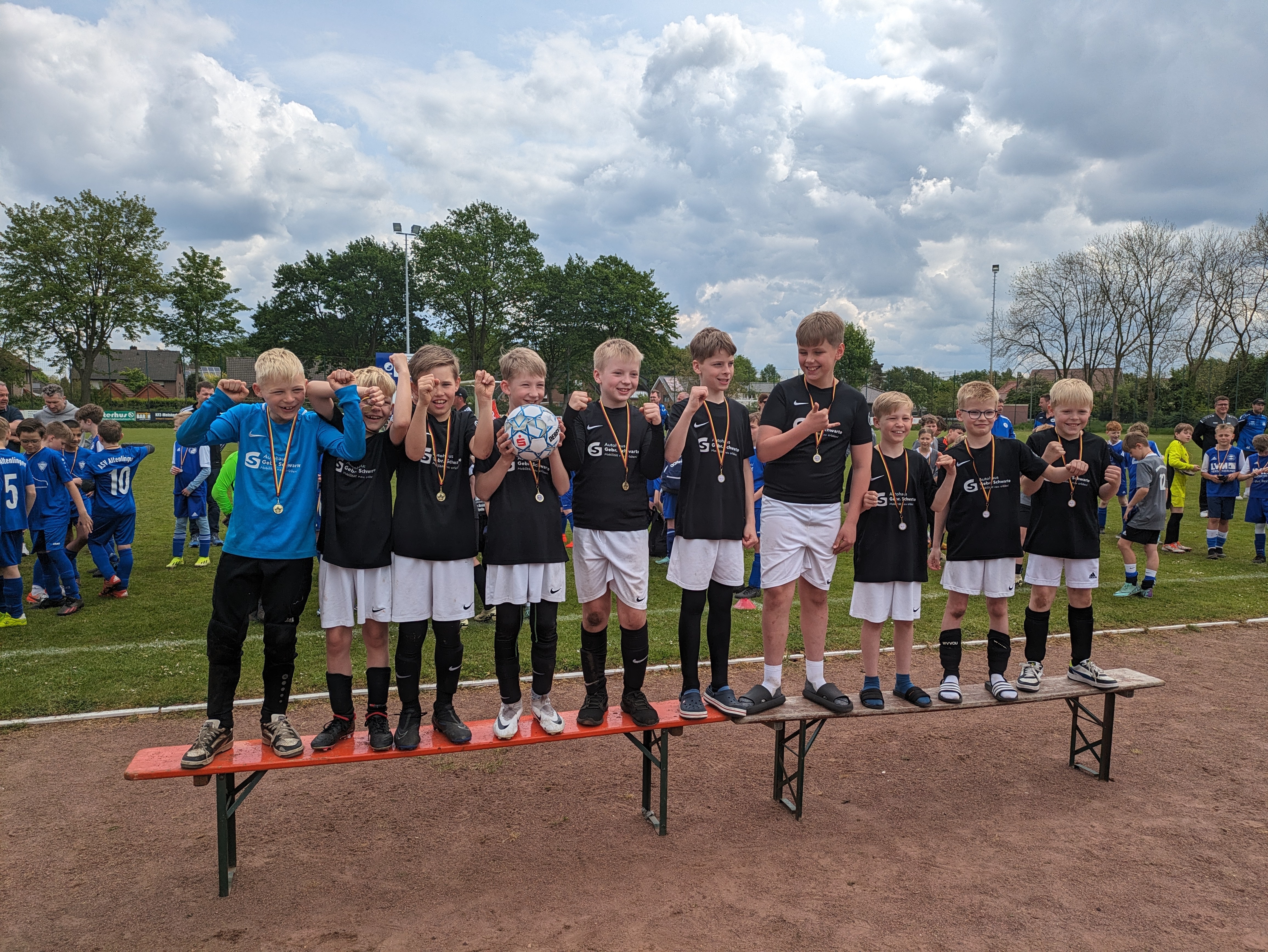 E-Jugend mit 2. Platz beim Sparkassen-Cup