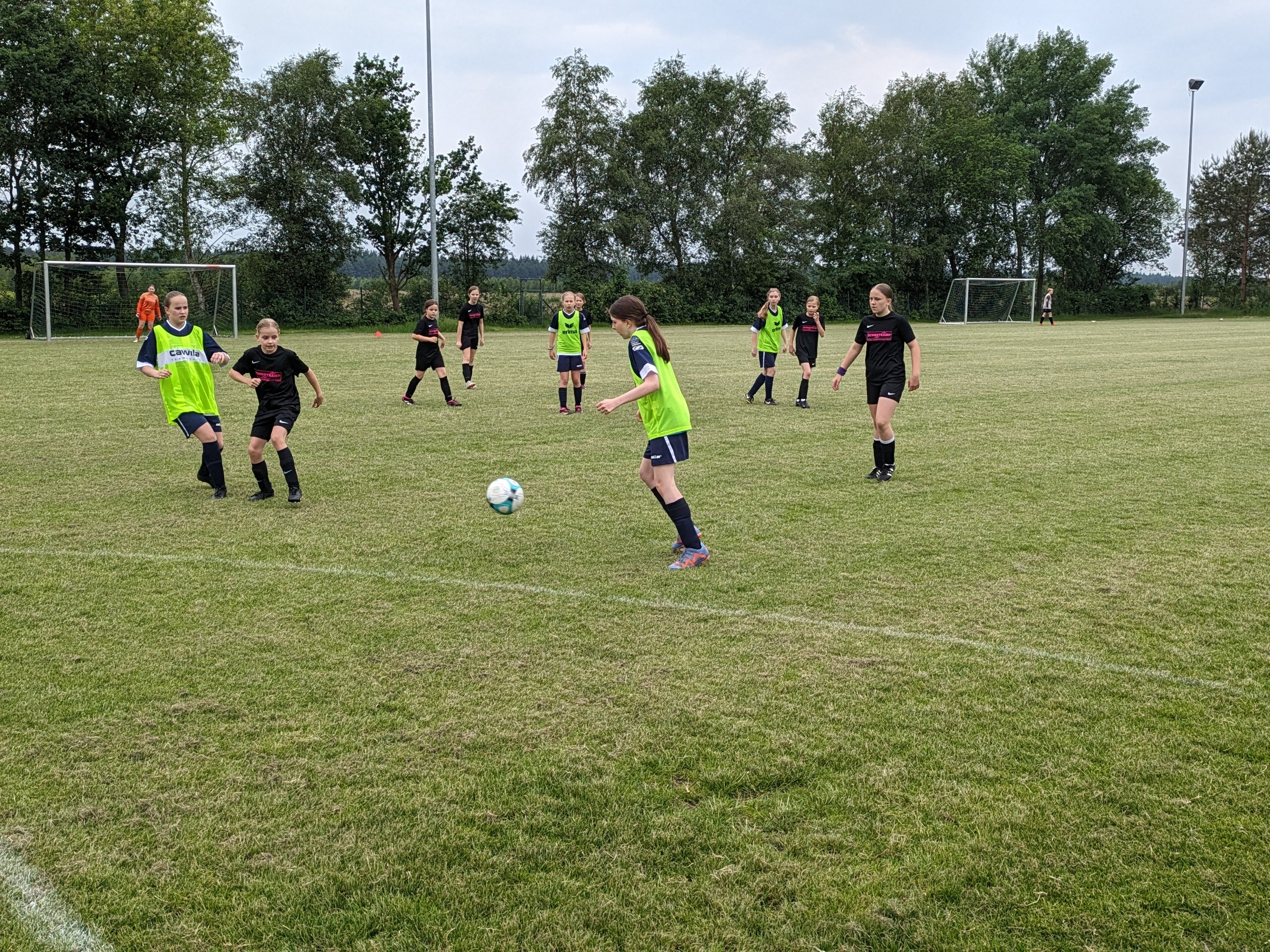 D-Jugend Mädchen verlieren 1:2 beim Tabellenführer FSG Twist