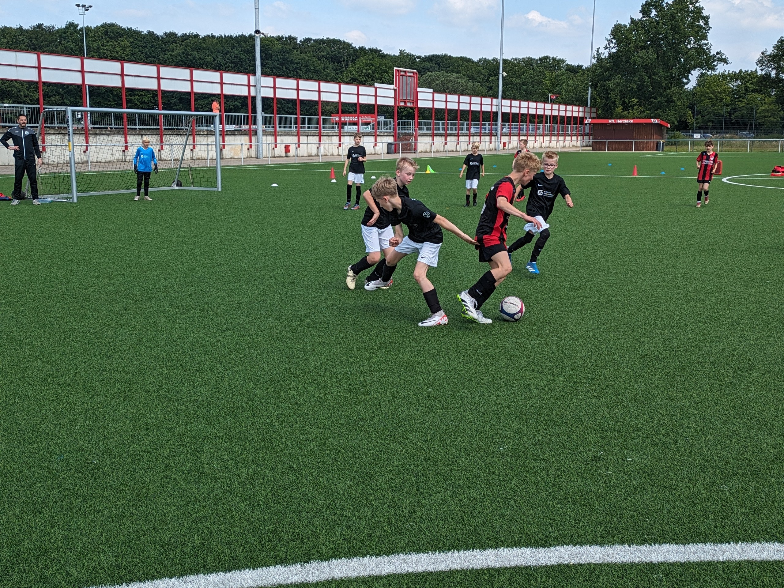 E-Jugend ist Derby- u. Staffelsieger!